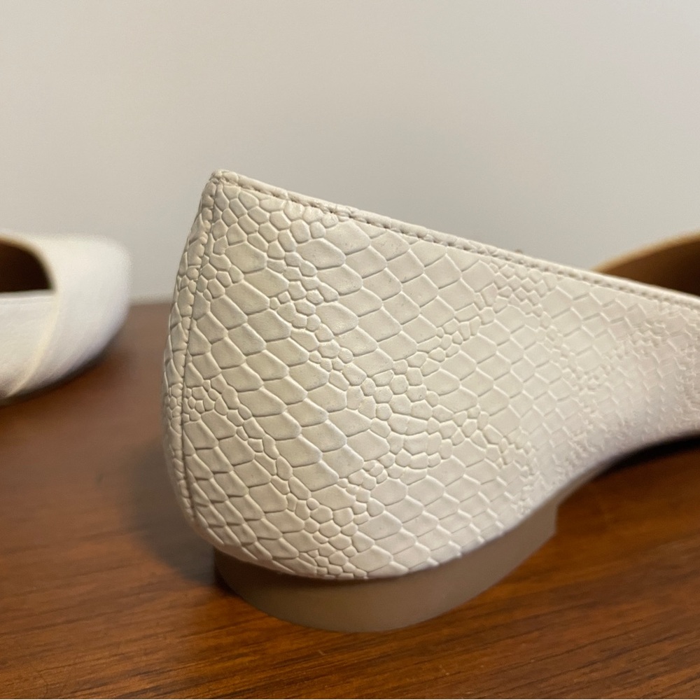 NWOT Textured Flats - Picture 7 of 7
